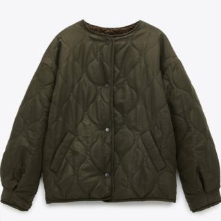 ザラ(ZARA)の美品！ZARA★コントラストリバーシブルジャケット　カーキボアジャケット(ナイロンジャケット)