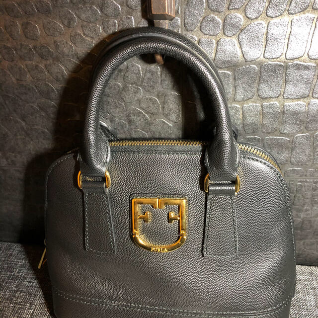 Furla(フルラ)の最終値下げ 超美品 FURLA FANTASTICA MINI ハンドバッグ レディースのバッグ(ハンドバッグ)の商品写真