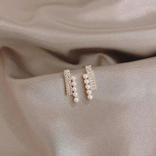 ヨンドシー(4℃)のpearl & zirconia bar pierce ◯s925 post(ピアス)