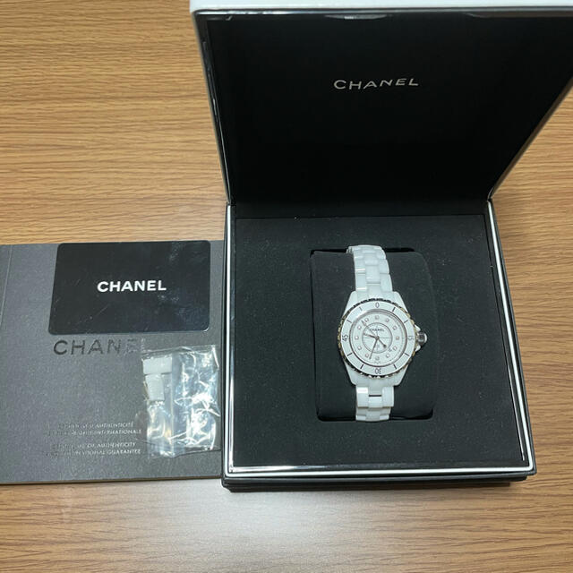 【未使用品】 シャネル　J12 - CHANEL  クォーツ　ダイヤ 白　セラミック　時計　ウォッチ　H1628 腕時計