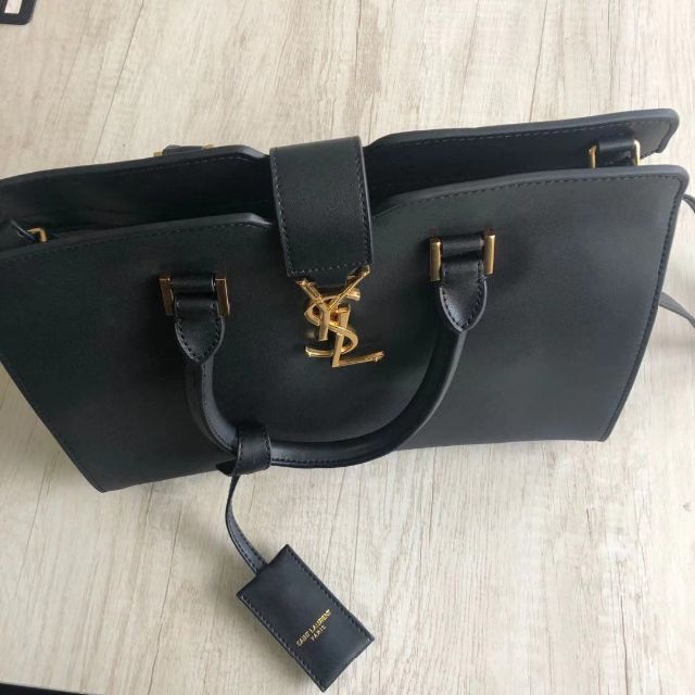 YSL イヴサンローラン   ハンドバッグ