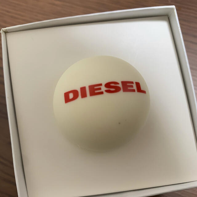 DIESEL(ディーゼル)のDIESELキーホルダー メンズのファッション小物(キーホルダー)の商品写真