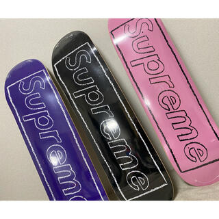 シュプリーム(Supreme)の2枚　supreme kaws clalk logo skateboard(スケートボード)