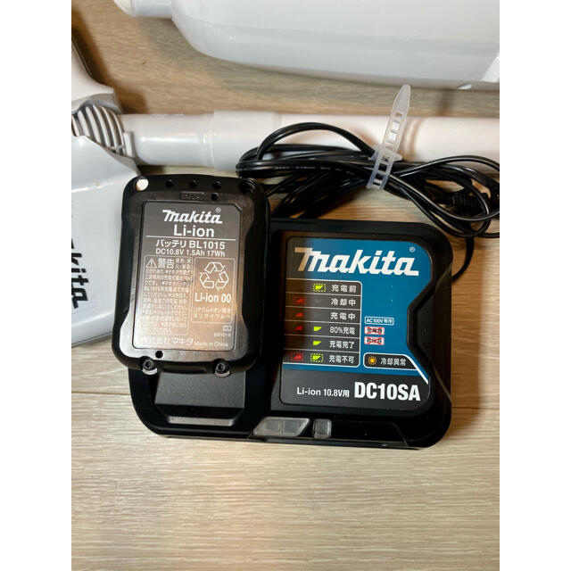 Makita(マキタ)のマキタ Makita コードレス掃除機 CL107FD スマホ/家電/カメラの生活家電(掃除機)の商品写真