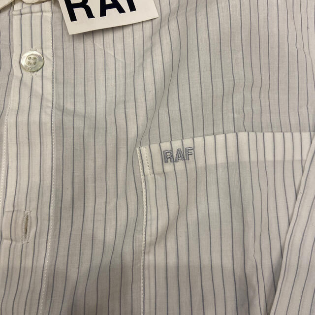 RAF SIMONS(ラフシモンズ)の※大幅値下げ！新品未使用　RAF ストライプシャツ メンズのトップス(シャツ)の商品写真