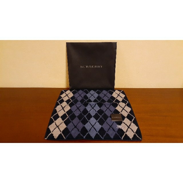 BURBERRY(バーバリー)の■新品未使用■BURBERRY/バーバリー タオルハンカチ アーガイル ブルー メンズのファッション小物(ハンカチ/ポケットチーフ)の商品写真