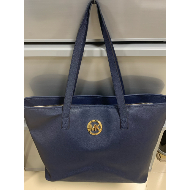 Michael Kors(マイケルコース)のマイケルコース　トートバッグ　ネイビー レディースのバッグ(トートバッグ)の商品写真