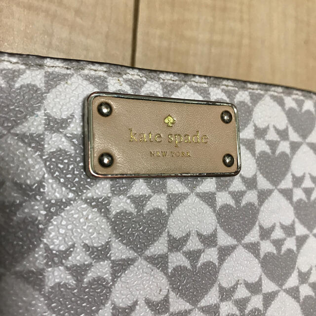 kate spade new york(ケイトスペードニューヨーク)のケイトスペード 二つ折り財布  レディースのファッション小物(財布)の商品写真