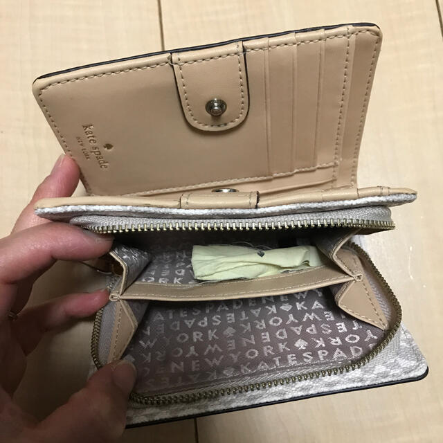 kate spade new york(ケイトスペードニューヨーク)のケイトスペード 二つ折り財布  レディースのファッション小物(財布)の商品写真