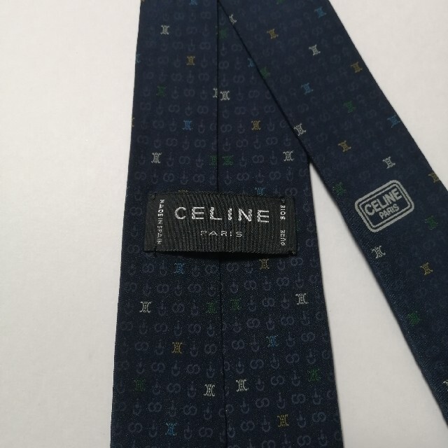 celine(セリーヌ)の【スペイン製】CELINE(セリーヌ) メンズネクタイ 複数ロゴ【使用感あり】 メンズのファッション小物(ネクタイ)の商品写真