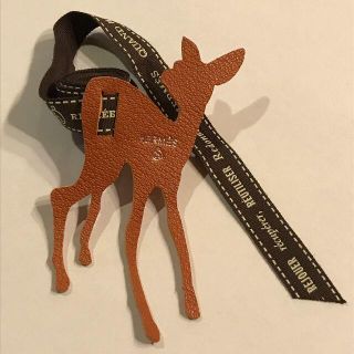 エルメス(Hermes)のエルメス プティアッシュ レザーチャーム 付属品 子鹿 バンビ(ショップ袋)