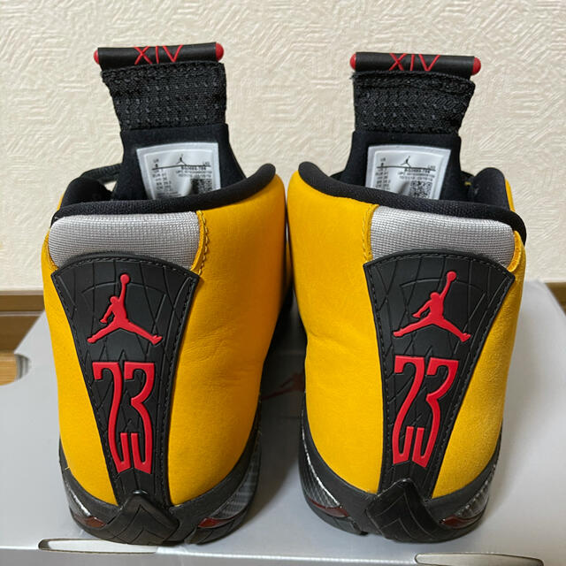 NIKE(ナイキ)のJordan14 Retro Ferrari University Gold メンズの靴/シューズ(スニーカー)の商品写真