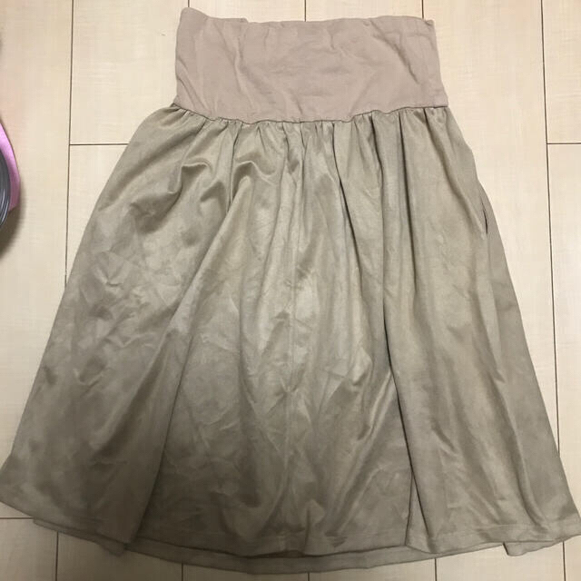 マタニティ スカート ベージュ レディースのスカート(ひざ丈スカート)の商品写真