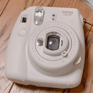 フジフイルム(富士フイルム)のチェキ　白　FUJI FILM INSTAX MINI  本体(フィルムカメラ)