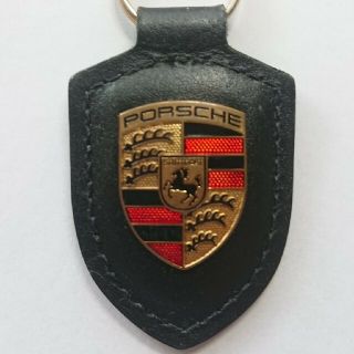 ポルシェ(Porsche)のポルシェクレストキーホルダー(ブラック)(出血大サービス)(オマケ付き) (キーホルダー)