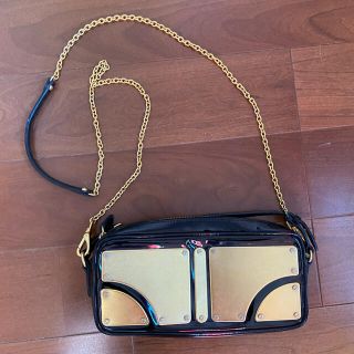 ミュウミュウ(miumiu)の限定値下げ[miu miu]エナメル2wayミニバッグ(ハンドバッグ)