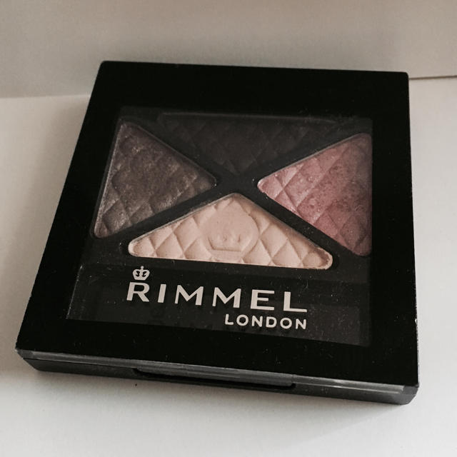 RIMMEL(リンメル)のRemmel/Revlon お取り置き コスメ/美容のベースメイク/化粧品(アイシャドウ)の商品写真