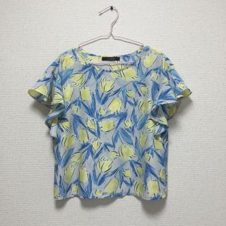 ダブルクローゼット(w closet)の袖フリルブラウス(シャツ/ブラウス(半袖/袖なし))