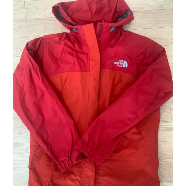 THE NORTH FACE(ザノースフェイス)の【ぽんぽこたぬきさん専用】THE NORTH FACE ジャケット　レディースM レディースのジャケット/アウター(ナイロンジャケット)の商品写真