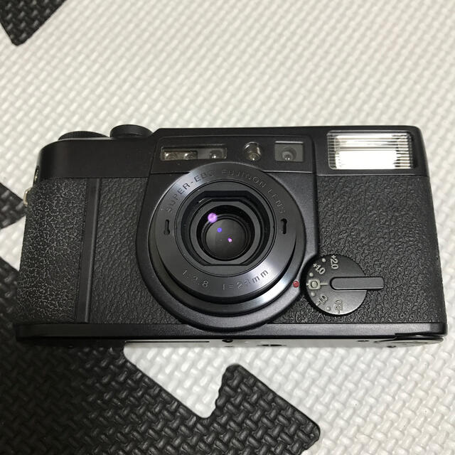 富士フイルム(フジフイルム)の富士フイルム KLASSE Wコンパクトフィルムカメラ スマホ/家電/カメラのカメラ(フィルムカメラ)の商品写真