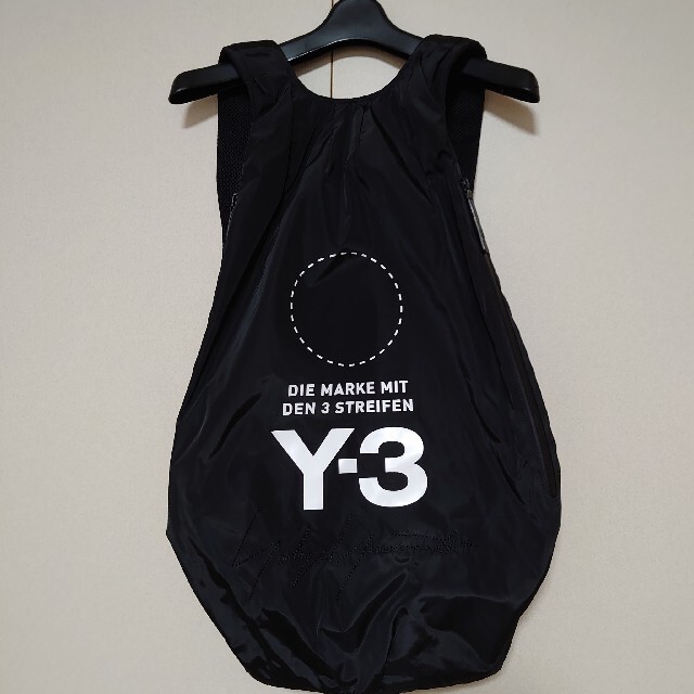 Y-3(ワイスリー)のパラオ様専用！Y-3ワイスリー　バックパック　リュック　美品 メンズのバッグ(バッグパック/リュック)の商品写真