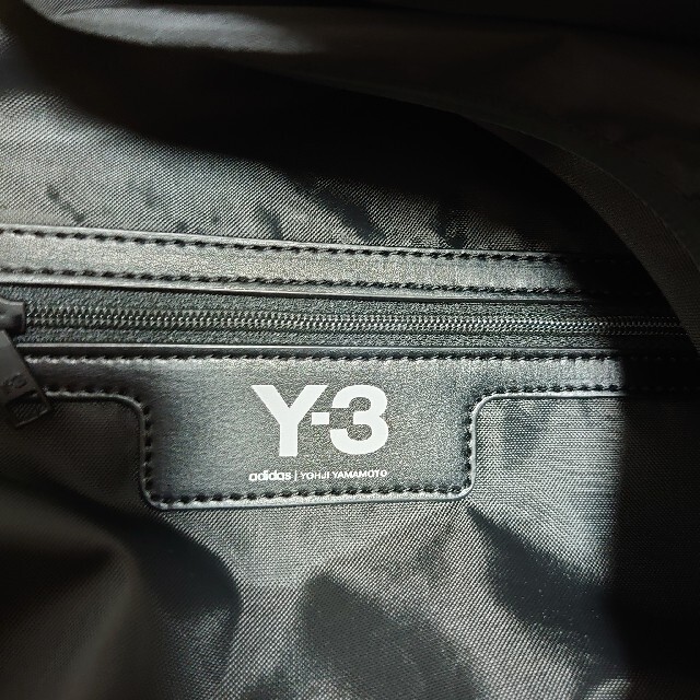 Y-3(ワイスリー)のパラオ様専用！Y-3ワイスリー　バックパック　リュック　美品 メンズのバッグ(バッグパック/リュック)の商品写真