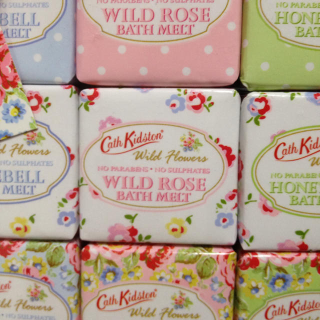 Cath Kidston(キャスキッドソン)の《Cath Kidston》バスメルツ コスメ/美容のボディケア(その他)の商品写真