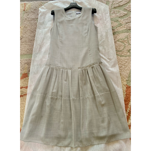 美品　フォクシーレディグレーdress ソフィグレー♡