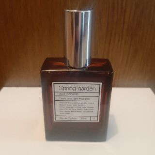 オゥパラディ(AUX PARADIS)のAUX PARADIS オゥパラディ spring garden  30ml(ユニセックス)