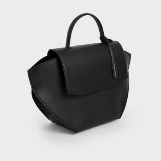 チャールズアンドキース(Charles and Keith)のハンドバッグ(ハンドバッグ)