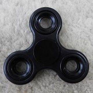 ハンドスピナー hand spinner　ブラック　黒　新品　箱付　送料無料(その他)