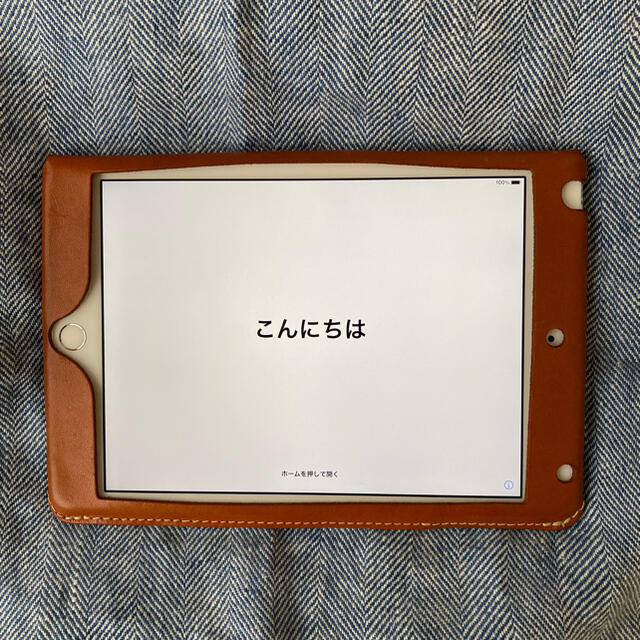 【売約済み】iPad mini4 128GB シルバーwifi(レザー革ケース