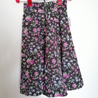 ミューズ(Mew's)の新品　ミューズ MEW'S REFIND CLOTHESの日本製のスカート(ひざ丈スカート)