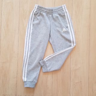 アディダス(adidas)のアディダス　ジョーガパンツ 130センチ(パンツ/スパッツ)