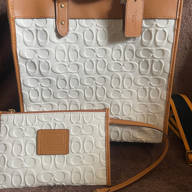 トートバッグ[値下げ中] [新品]COACH トートバック ポーチ付き