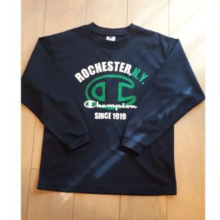 チャンピオン(Champion)のChampion　紺　長袖Ｔシャツ　150(Tシャツ/カットソー)