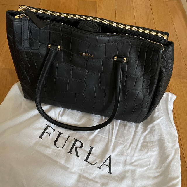 Furla(フルラ)のフルラの黒bag☆ レディースのバッグ(ハンドバッグ)の商品写真