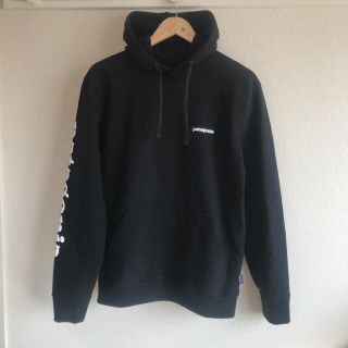 パタゴニア(patagonia)のpatagonia パタゴニア ロゴパーカー ブラック S(パーカー)