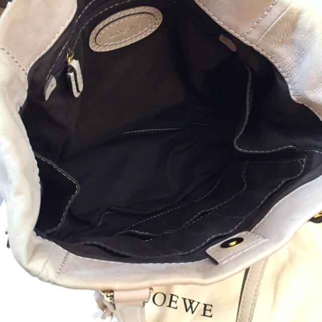 LOEWE(ロエベ)の【正規品】ロエベ LOEWEトートバッグ カーフレザー ベージュ レディースのバッグ(トートバッグ)の商品写真