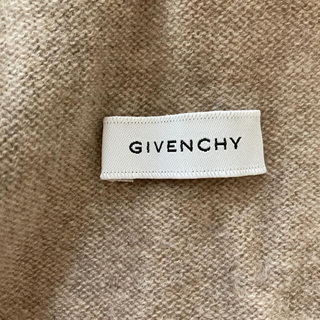 GIVENCHY(ジバンシィ)のリリィ様　GIVENCHY カシミア　FOXファーストール レディースのファッション小物(ストール/パシュミナ)の商品写真