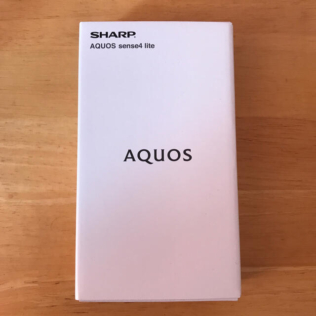 AQUOS sense4lite