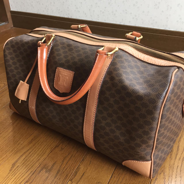 ほしのん様専用セリーヌボストンバック鍵付き