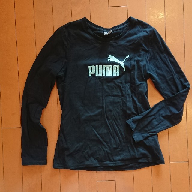 PUMA(プーマ)のPUMA プーマ ロングTシャツ レディース ブラック 大きめ レディースのトップス(Tシャツ(長袖/七分))の商品写真