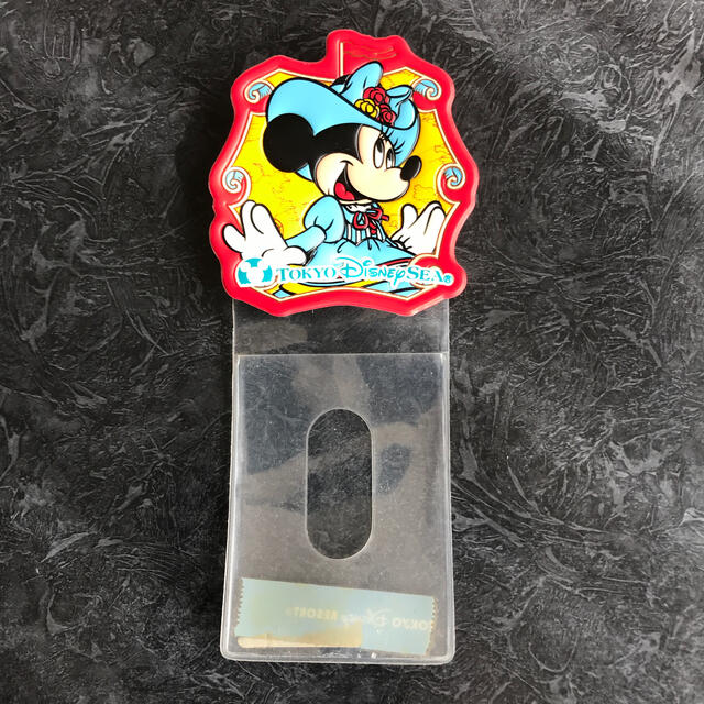 Disney(ディズニー)のディズニー★パスポートケース★希少品★ エンタメ/ホビーのおもちゃ/ぬいぐるみ(キャラクターグッズ)の商品写真