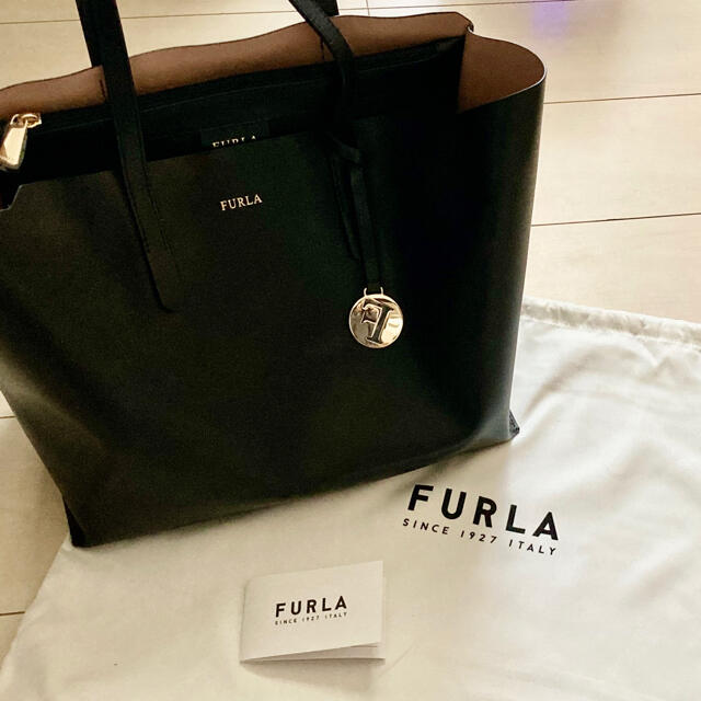 Furla(フルラ)の☆milky pink☆様 FURLA フルラ トートバッグ サリー  レディースのバッグ(トートバッグ)の商品写真