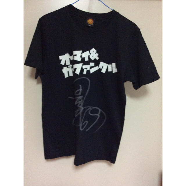 新日本プロレス 田口隆祐 Tシャツ サイン入り プロレス エンタメ/ホビーのタレントグッズ(スポーツ選手)の商品写真