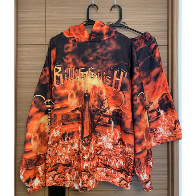 Bershka(ベルシュカ)の Billie Eilish × Bershka ビリーアイリッシュ エンタメ/ホビーのタレントグッズ(ミュージシャン)の商品写真