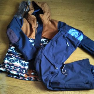 バートン(BURTON)のysmayuri様　　BURTON　バートン　スノボウェア(ウエア/装備)