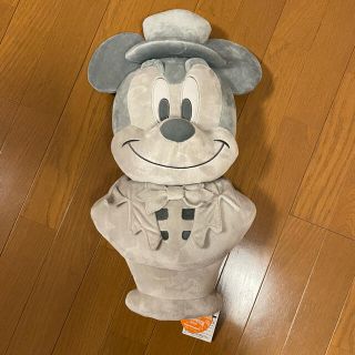 ディズニー(Disney)の限定値下げ！ホーンテッドマンション　ミッキークッション(キャラクターグッズ)