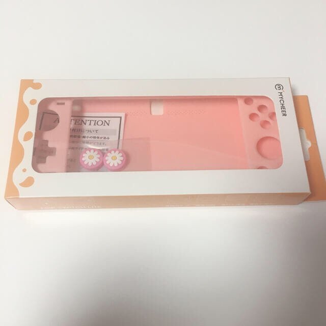 スイッチライト　カバー　ピンク エンタメ/ホビーのゲームソフト/ゲーム機本体(その他)の商品写真